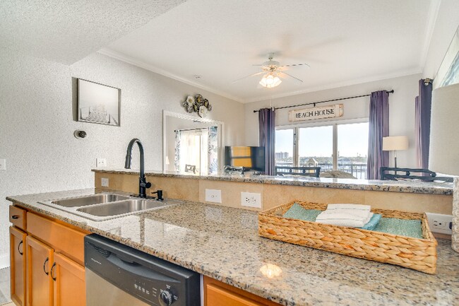 10315 Gulf Blvd unit 304, Treasure Island, FL 33706 - photo 6