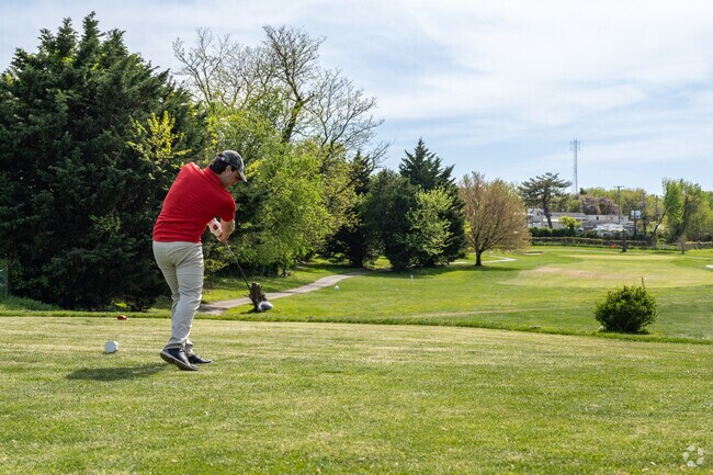 Clifton Park Golf Course is conveniently located in South Clifton Park.