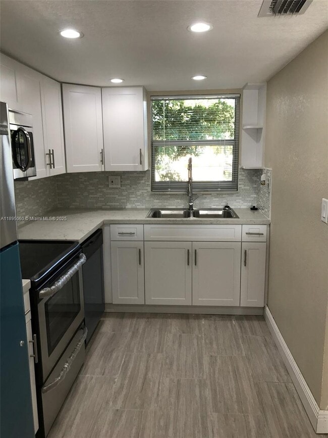 9353 Fontainebleau Blvd Unit A201, Miami, FL 33172