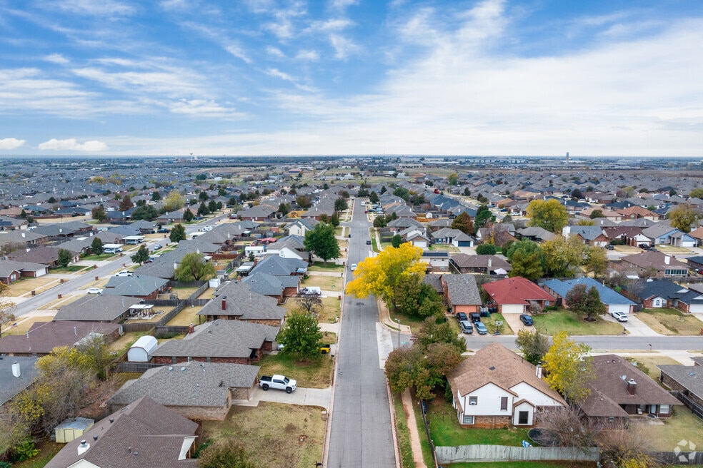 Neighborhood_534700_Bryant_20231220_THv1