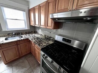 14 Winter St Unit 1, Saugus, MA 01906