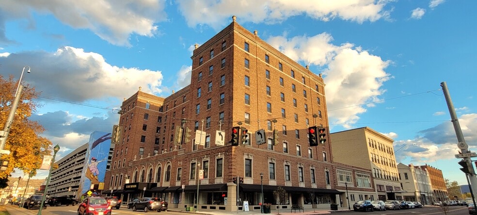 The Mark Twain Building