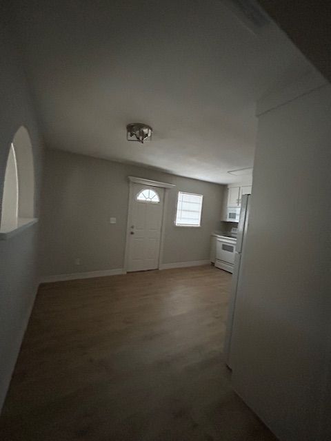 210 S 1st Ave, Edinburg, TX 78539 - photo 5