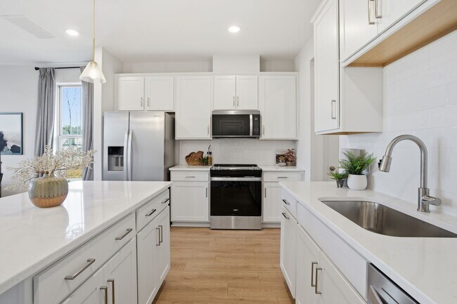 The Aire At Westchester - The Aire at Westchester, Sycamore II Plan unit 38506542, Midlothian, VA 23113 - photo 2