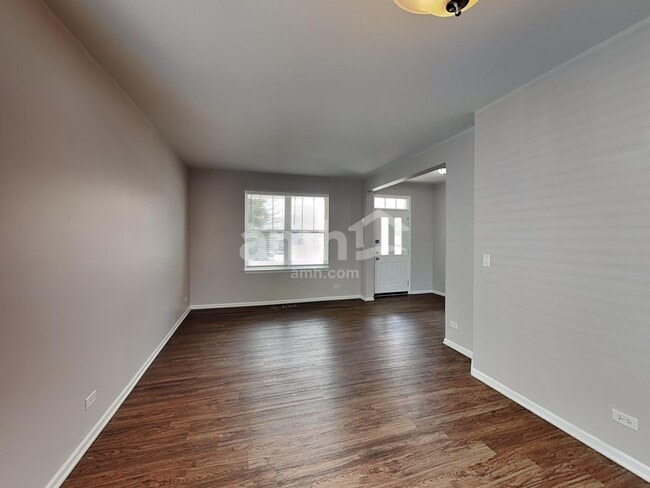 2766 Middleton Ct, Aurora, IL 60503 - photo 5