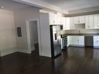 2044 Beacon St Unit 2, Waban, MA 02468