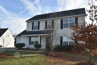 402 Glencroft Dr, Wingate, NC 28174
