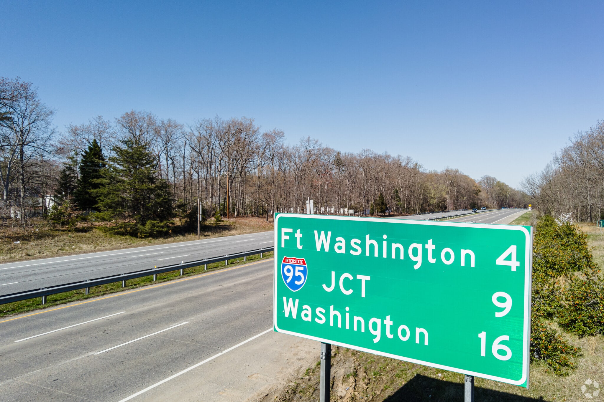 Why live in Accokeek? It is just 16 miles from Washington DC.