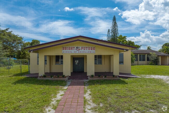 Bright Future School of Excellence has a great education program for its students.
