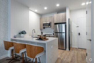 25 Maple Ave, New Rochelle, NY 10801