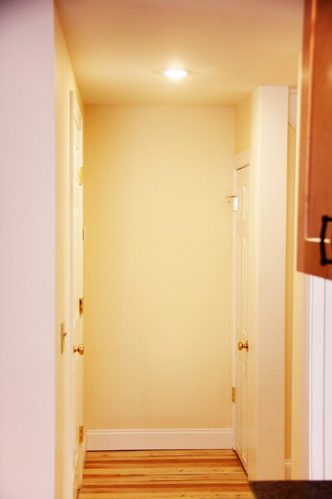 62 George St unit 1, Burlington, VT 05401 - photo 6