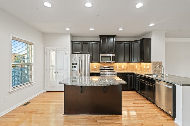 407 Fairmont Dr, Wexford, PA 15090 - photo 3