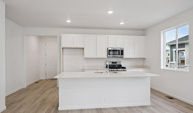 5758 Brangus Dr, Windsor, CO 80528 - photo 7