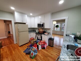 44 Concord Rd, Watertown, MA 02472