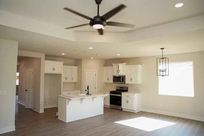 20680 S Barker St, Spring Hill, KS 66083 - photo 4