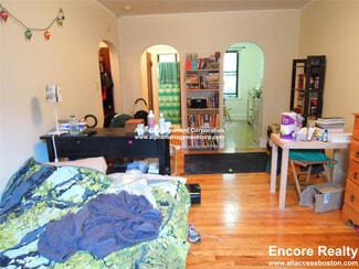 349 Pleasant St Unit A1-10, Malden, MA 02148