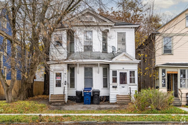 Some homes in Park Ave are used as rentals and refurbs.