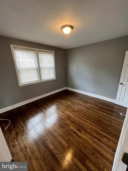 1121 Gleneagle Rd unit 1, Baltimore, MD 21239 - photo 2