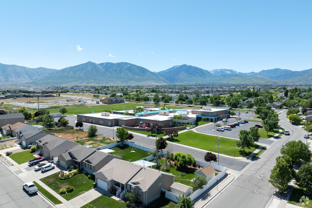 Overtake Elementary School is located in the Tooele neighborhood.