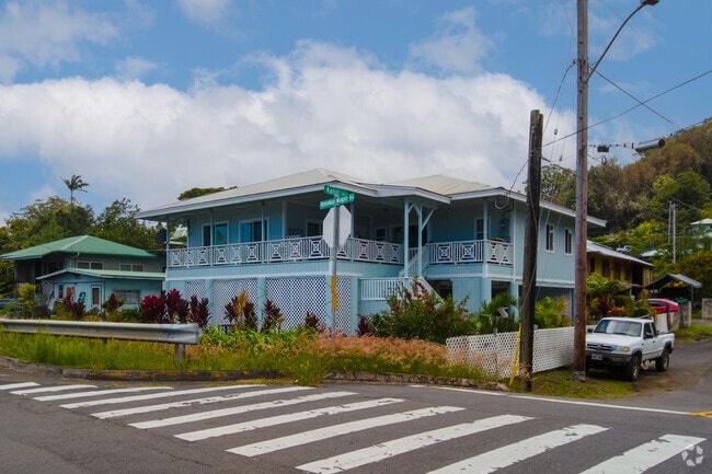 Homes in Honoka'a are typically colorful beach-style houses.