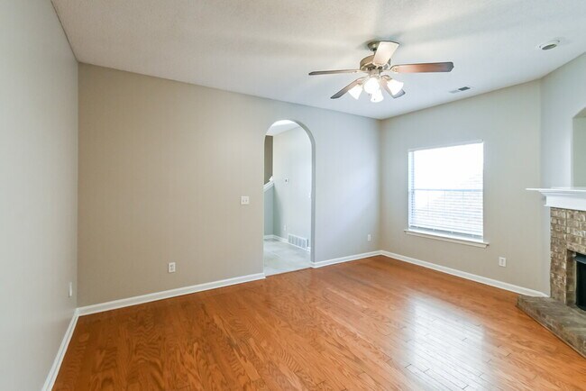 10186 Sorrento Place, Cordova, TN 38018 - photo 5