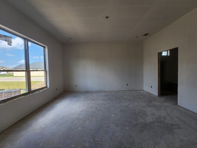 800 Golden Eagle Cove, Salado, TX 76571 - photo 5