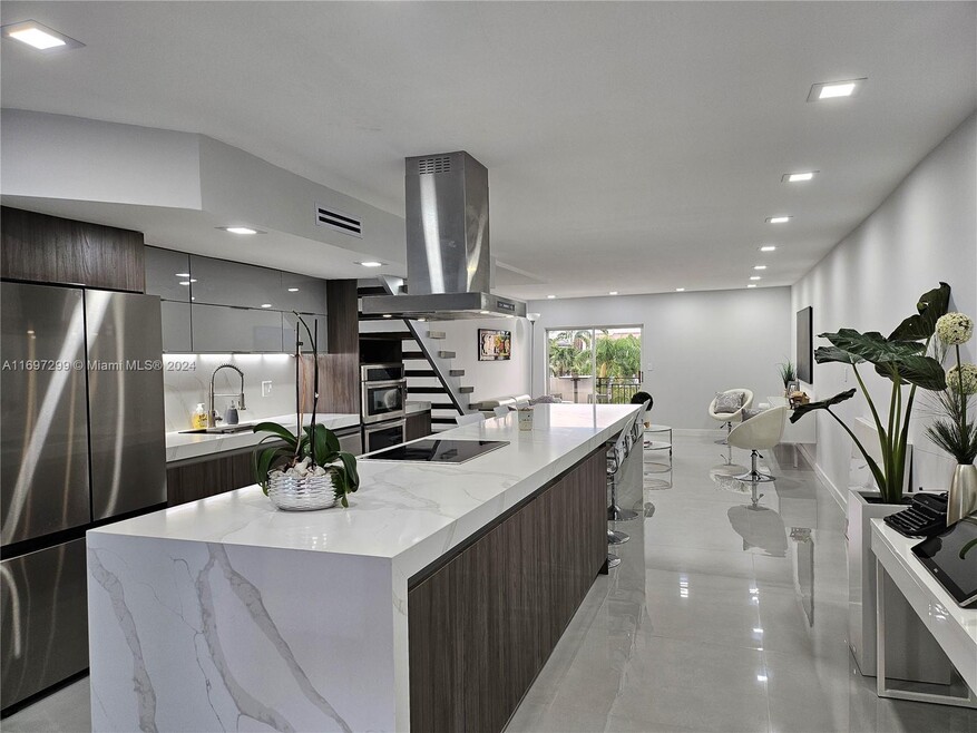 6901 Edgewater Dr unit 311, Coral Gables, FL 33133 - photo 1