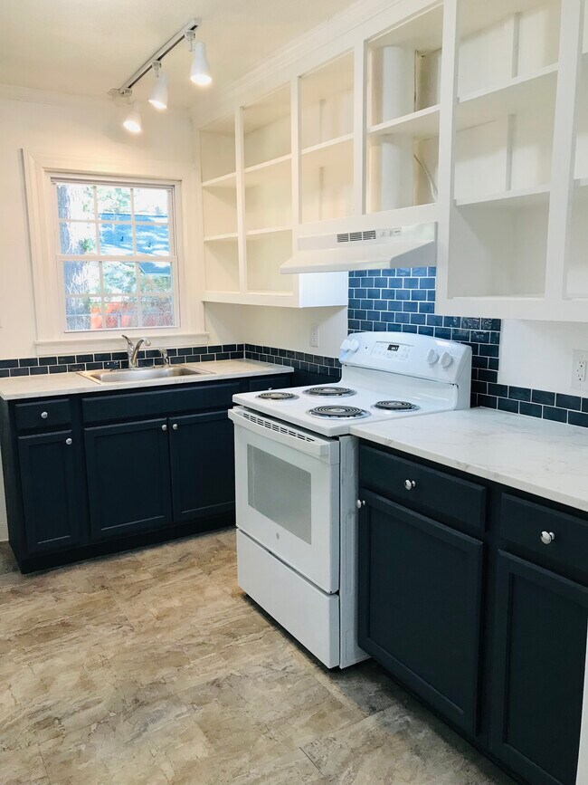 585 S 7th St unit 585, Aurora, NC 27806 - photo 3