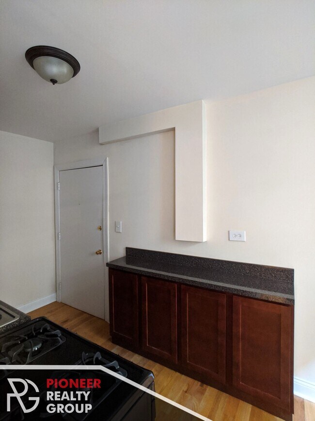 2842 N Orchard St unit 37, Chicago, IL 60657 - photo 5