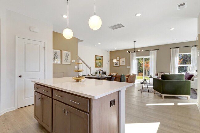 323 Hendley Dr, York, SC 29745 - photo 6