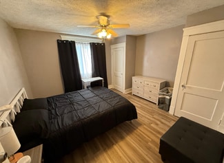 909 4th St NW, Canton, OH 44703