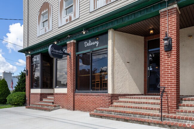 Enjoy some pizza at Pasquale's Pizza in Archbald.