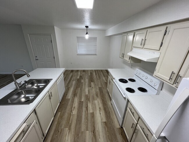 The Oaks at Sunset Phase II, Rocklin, CA 95765 - photo 7