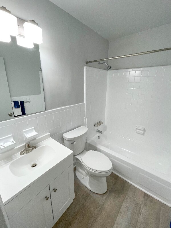 7433 Fenner St unit 10, Norfolk, VA 23505 - photo 4