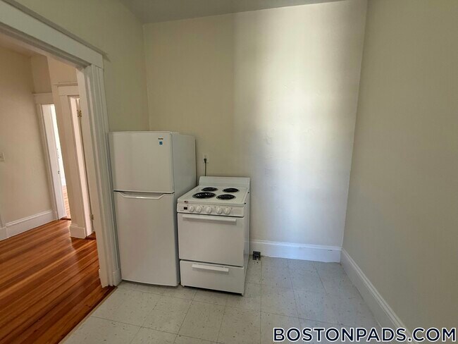1375 Commonwealth Ave unit 6, Allston, MA 02134 - photo 2