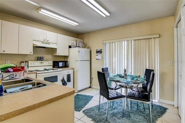 3902 E Yukon St unit A, Tampa, FL 33604 - photo 3