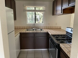 6851 Amherst St, San Diego, CA 92115