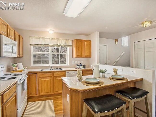 3272 Capstan Way unit 3272 Capstan, Colorado Springs, CO 80906 - photo 7