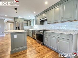 15 Moody St, Chestnut Hill, MA 02467