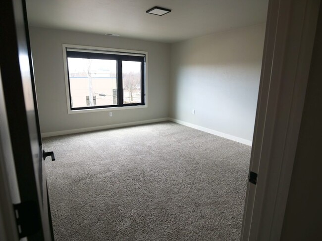 Block 800, Appleton, WI 54914 - photo 2