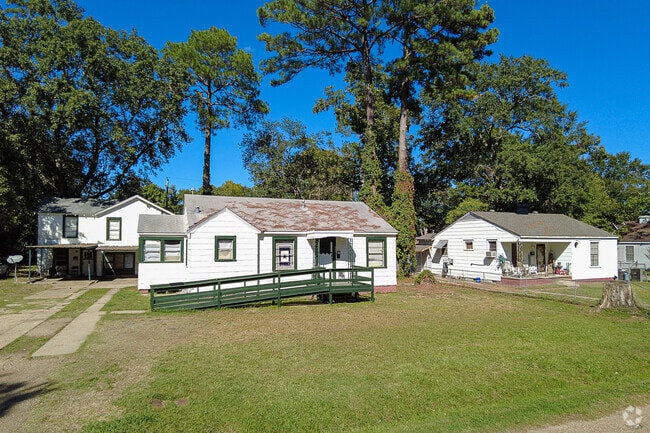 Many Sunset Acre homes offer large front yards, perfect for children to play in.