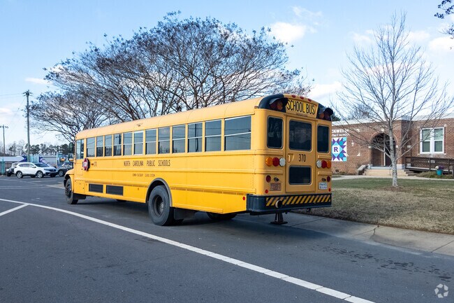 Rockwell Elementary School is a public education option.