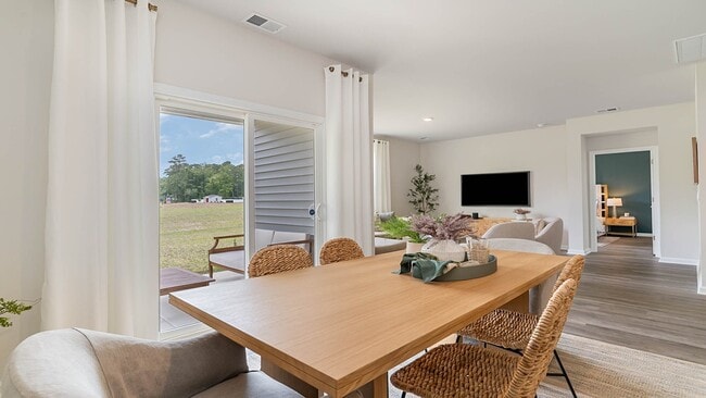 7350 Meadow St, Loris, SC 29569 - photo 3