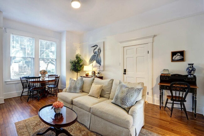 306 E Victory Dr unit ID1369216P, Savannah, GA 31405 - photo 4