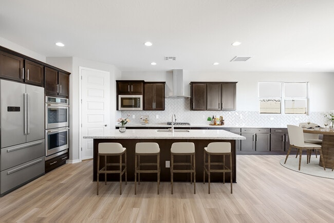 25100 N 171st Ave, Surprise, AZ 85387 - photo 2