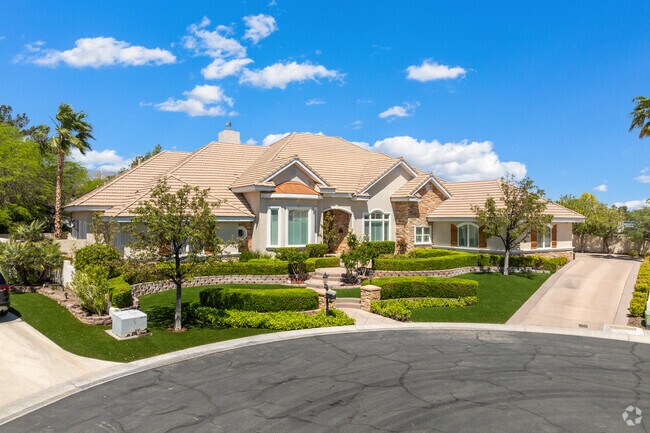Home-buyers can find large estates in Canyon Gate.