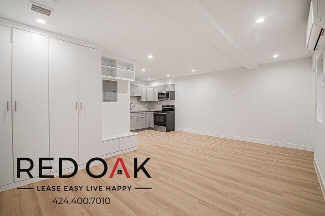 6738 Independence Ave unit A4, Canoga Park, CA 91303 - photo 2