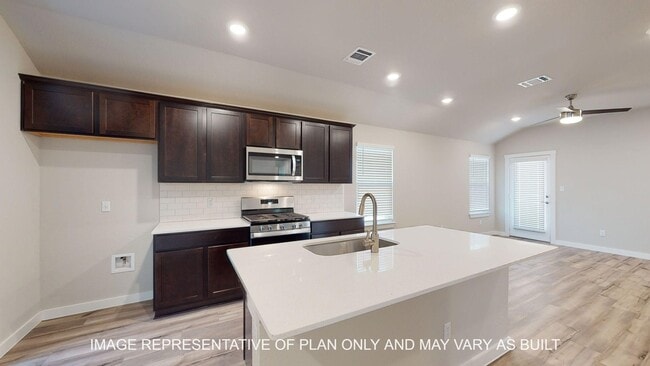 130 Louisa Dr, Killeen, TX 76542 - photo 2