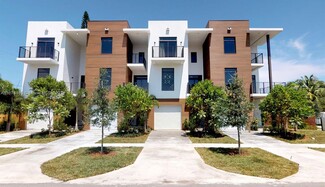 1640 Mckinley St, Hollywood, FL 33020