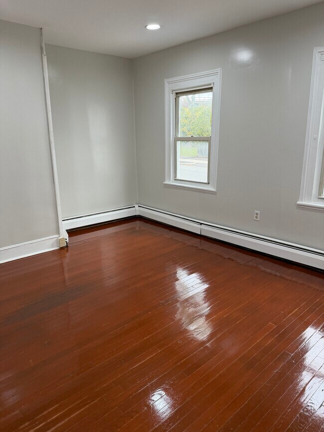 16 Mohawk St, Albany, NY 12204 - photo 6